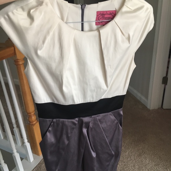 Fitted Business Dress - Picture 1 of 2